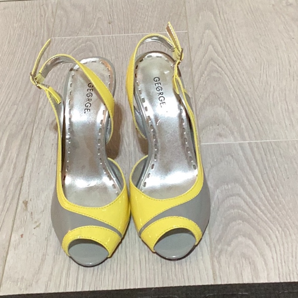 George Heels - Picture 2 of 5